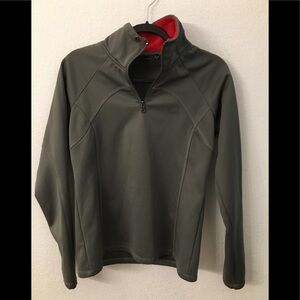 Cruel pull over sweatshirt size medium